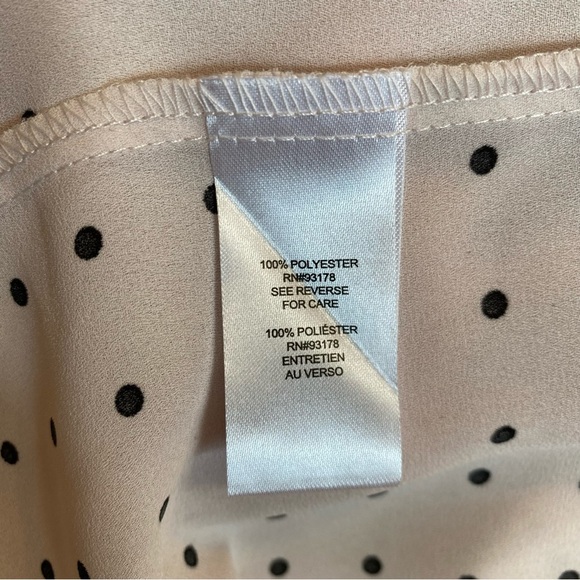 T Tahari Light Blush Spaced Dot Short Sleeve Blouse Size S NWT Ruffle Polka Dot - Picture 15 of 16